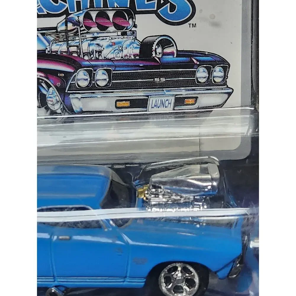 Muscle Machines 69 Chevelle Blue 1:64 Diecast Car Collectible